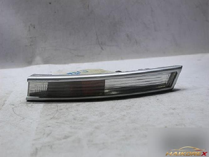 Volkswagen Passat 2009 — повторитель поворота левый 3C0807717A
