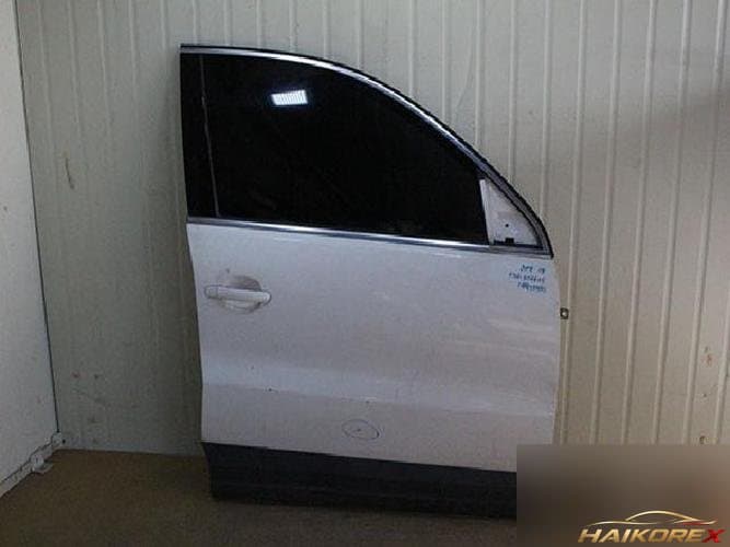 Volkswagen Tiguan 2009 — дверь передняя правая