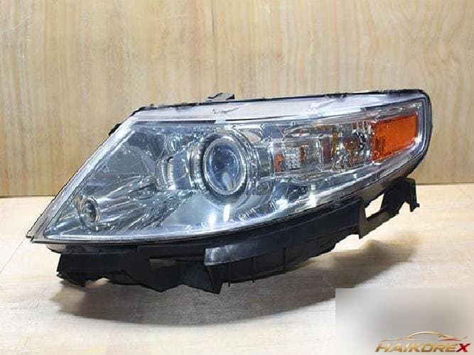 Ford MKS 2009 — фара левая