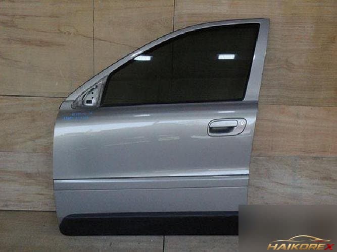 Volvo V70 2001 — дверь передняя левая