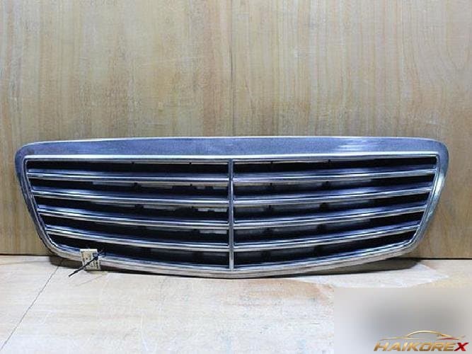 Mercedes-Benz S-Class 2006 - решетка радиатора A2208800383