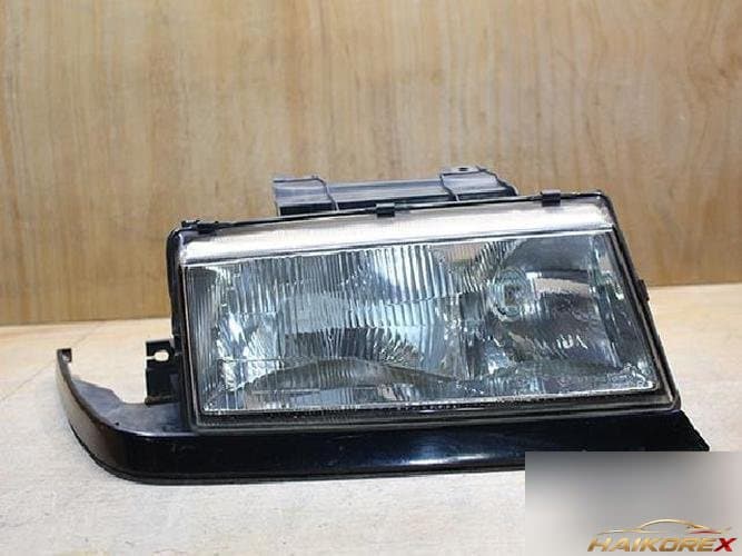 KG Mobility Musso 1994 — фара правая