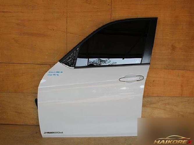 BMW X Series 2013 — передняя дверь левая