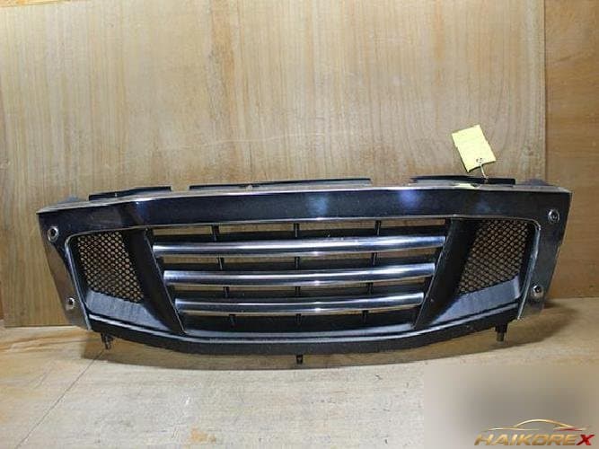 KG Mobility Rexton 2003 — решётка радиатора 79450-08000