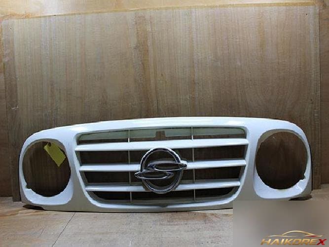 KG Mobility Korando 2001 — решётка радиатора 79431-06010