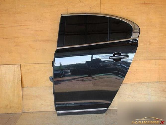 Ford MKS 2010 — дверь задняя левая