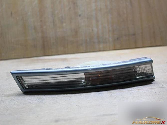Volkswagen Passat 2011 — поворотный сигнал правый