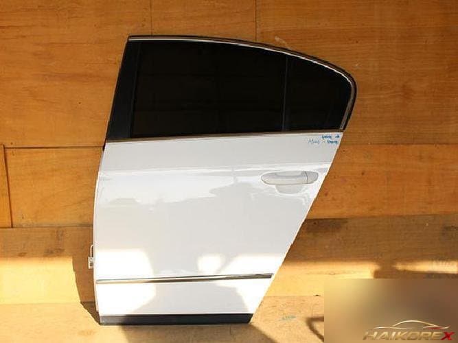 Volkswagen Passat 2008 — задняя дверь левая (5-дверная)