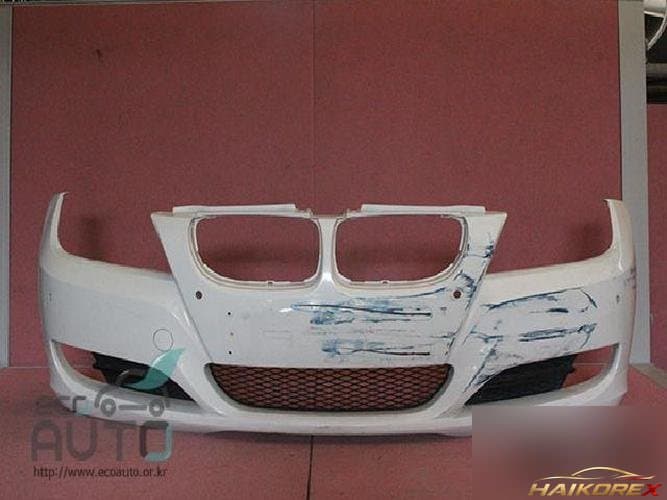 BMW 3 Series 2009 — передний бампер правый
