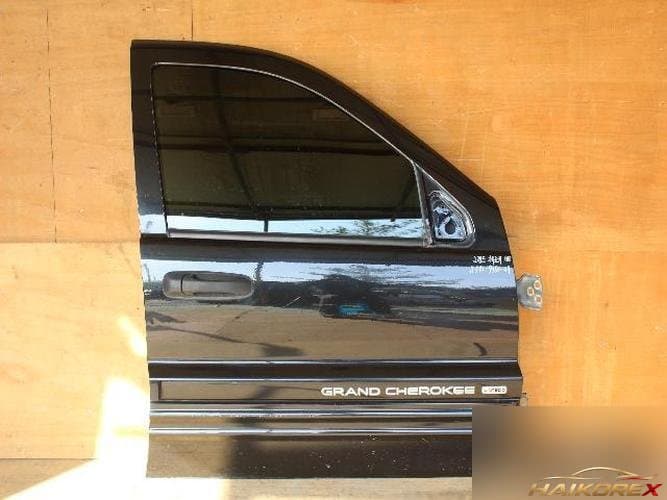 Jeep Grand Cherokee 2004 — дверь передняя правая