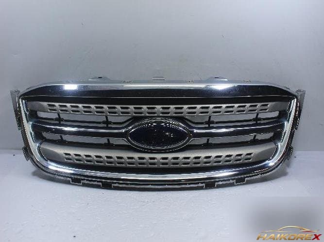 Ford Taurus 2010 — радиаторная решётка AG13-8A164-A 1