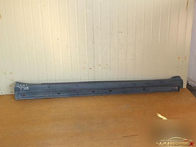 Mercedes-Benz B-Class 2009 — подножка правая A1696102208