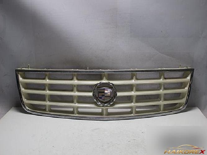 Cadillac SRX 2003 — решетка радиатора