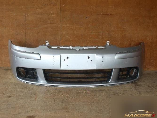 Volkswagen Golf 2009 — бампер передний 1K0807221B