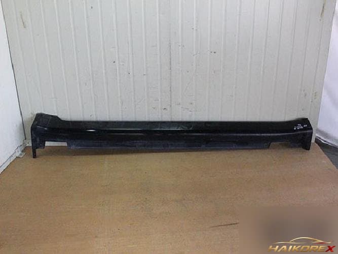 Hyundai Genesis 2011 — подножка боковая правая 87752-3M000