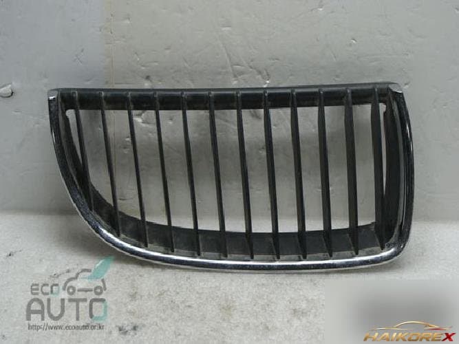 BMW 3-серия 2007 — решётка радиатора 7120008 224059-10