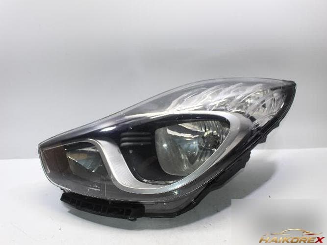 Hyundai i20 2010 — фара левая