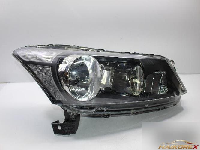 Honda Accord 2010 — фара правая (HID)
