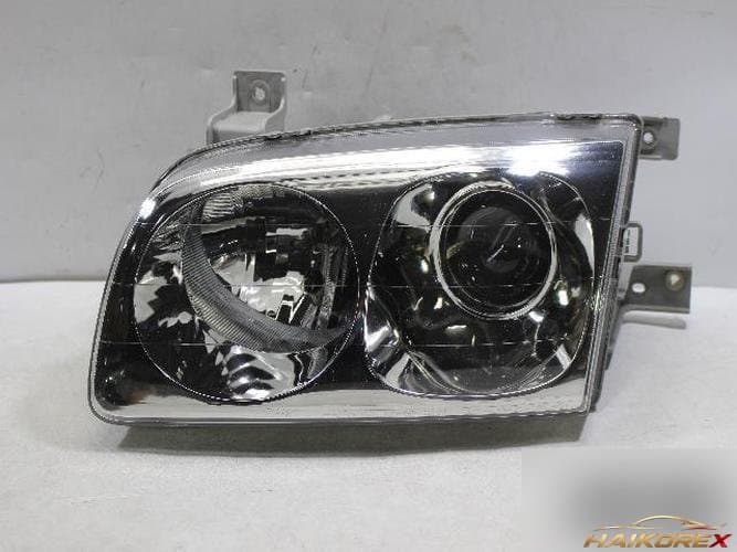 Hyundai Trajet 2007 — фара левая 921013A500