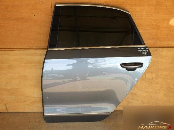 Volkswagen Passat 2014 — дверь задняя левая
