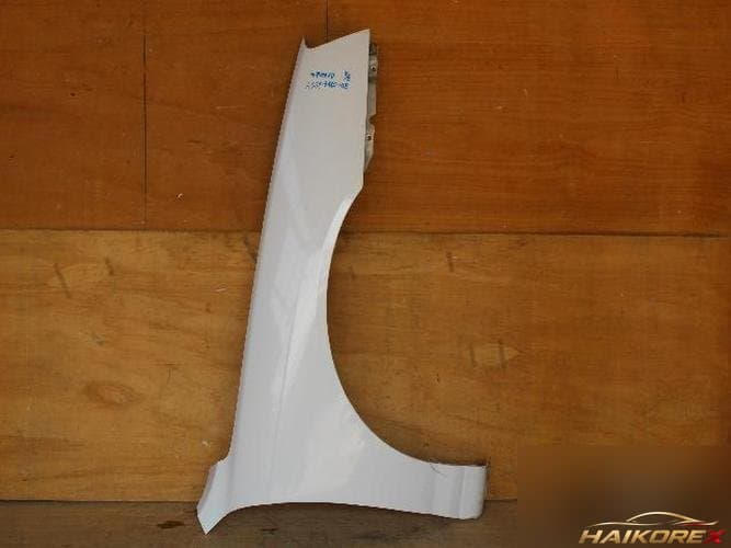 Hyundai Avante 2002 — крыло правое 66320 2D001