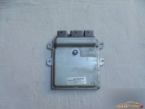Блок управления двигателем ECU 237101971R 237101692R