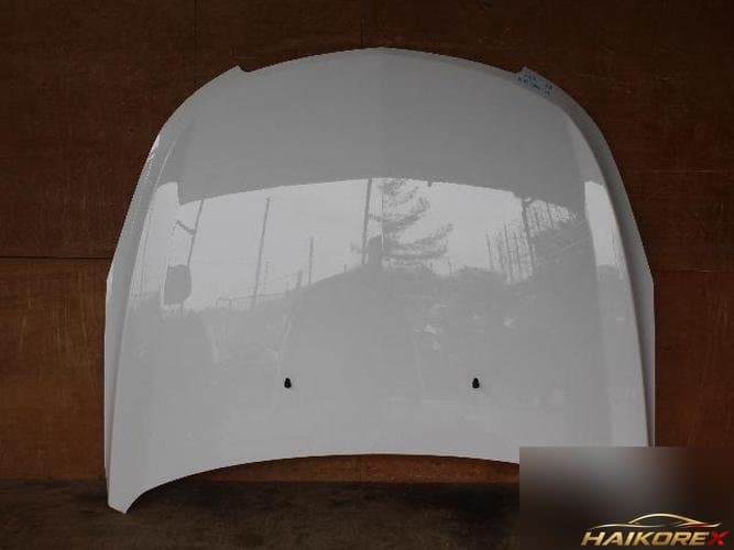 Chevrolet Cruze 2011 — капот 2