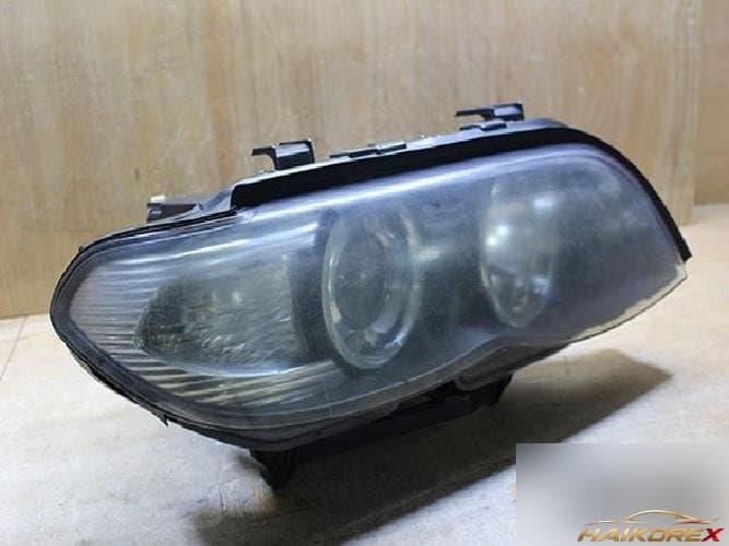 BMW X-серия 2005 — фара правая HID
