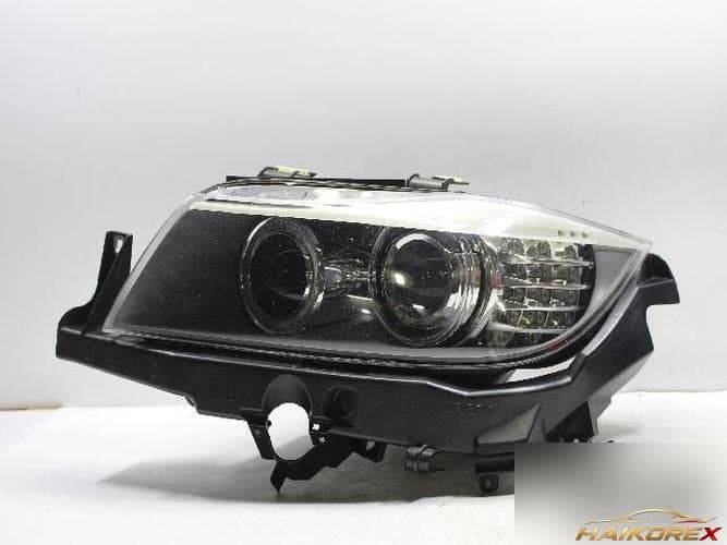 BMW 3 Series 2009 — фара левая