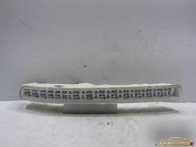 Kia Opirus 2008 — указатель поворота правый 923023F5