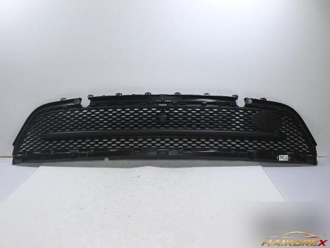 Land Rover Range Rover 2017 — решётка радиатора J8A2-17H750-BD