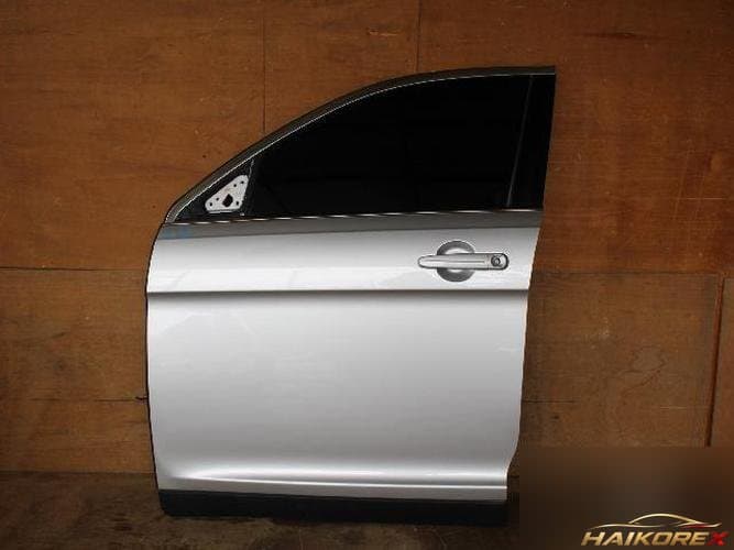 Ford Taurus 2011 — передняя дверь левая