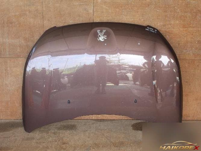 Peugeot 2008 2015 — капот