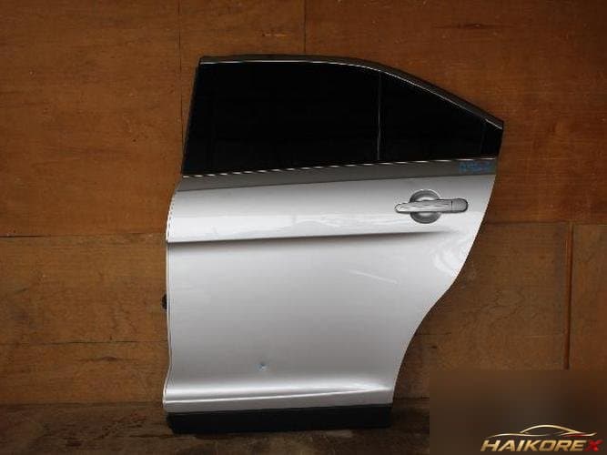 Ford Taurus 2011 — дверь задняя левая