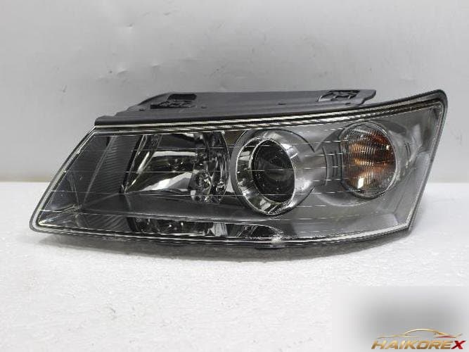Hyundai Sonata 2005 — фара левая