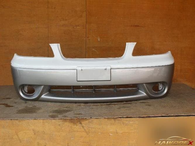 Kia Carens 2000 — передний бампер