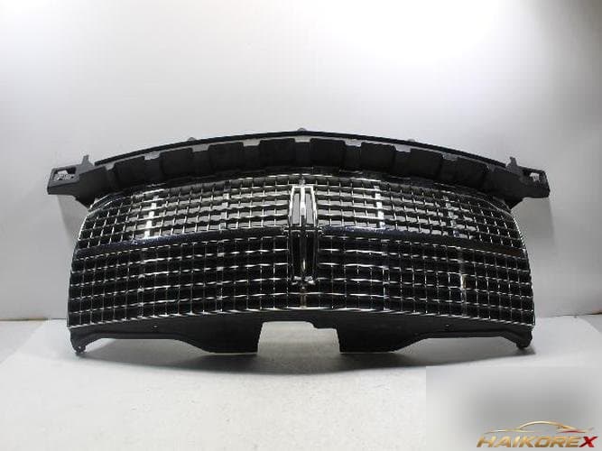 Ford MKX 2010 — решетка радиатора 7A13-8A164-ACW