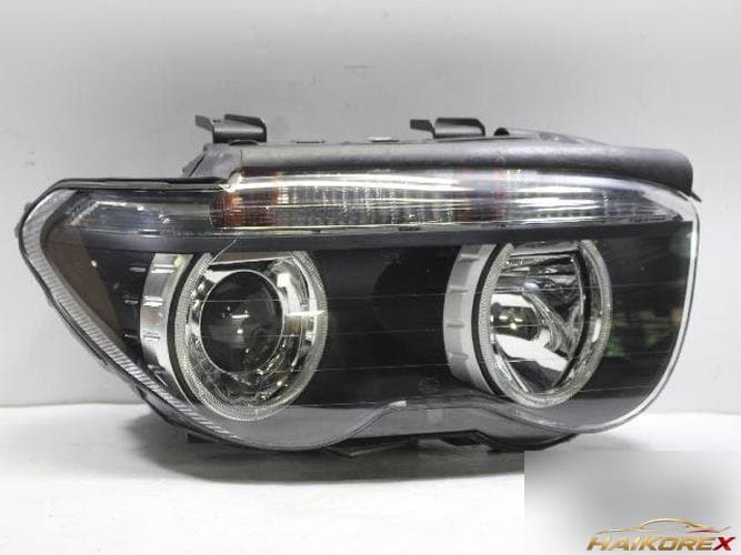 BMW 7 Series 2004 — фара правая