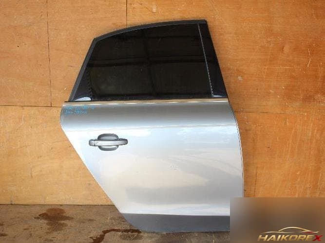 Audi A4 2009 — дверь задняя правая