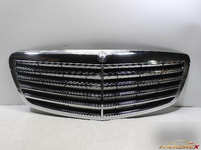 Mercedes-Benz S-класс 2006 — решетка радиатора