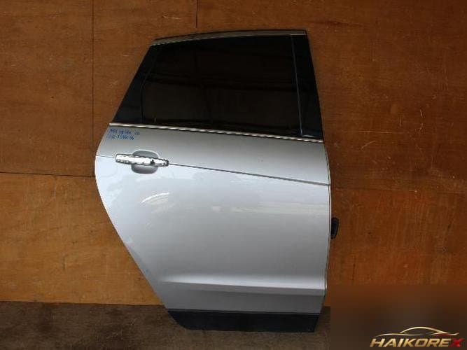Cadillac SRX 2010 — дверь задняя правая