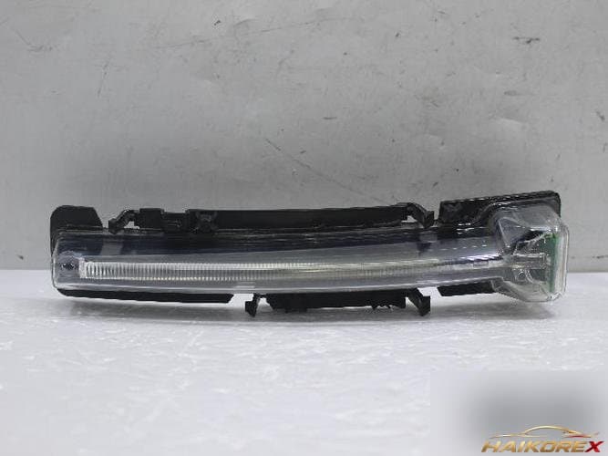 Ford Taurus 2010 — сигнальная лампа левая AG13-13B221-AB