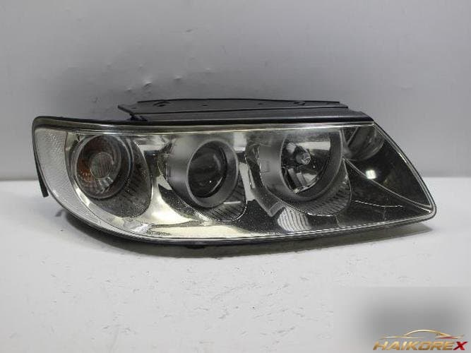 Hyundai Granzer 2009 — фара головного света правая