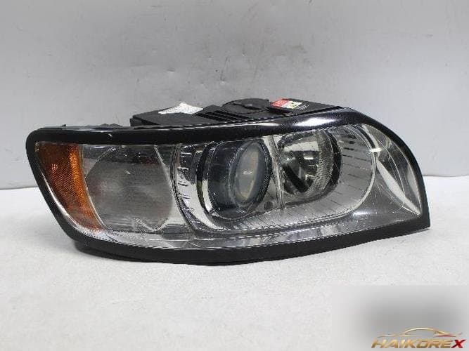 Volvo S40 2010 — фара правая
