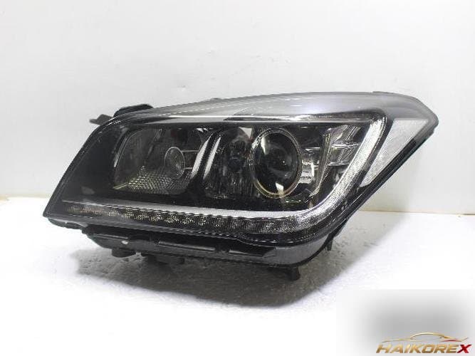 Hyundai Genesis 2015 — фара левая HID 92101B1170