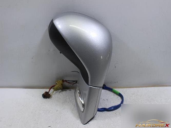 Peugeot 308 2011 — боковое зеркало правое