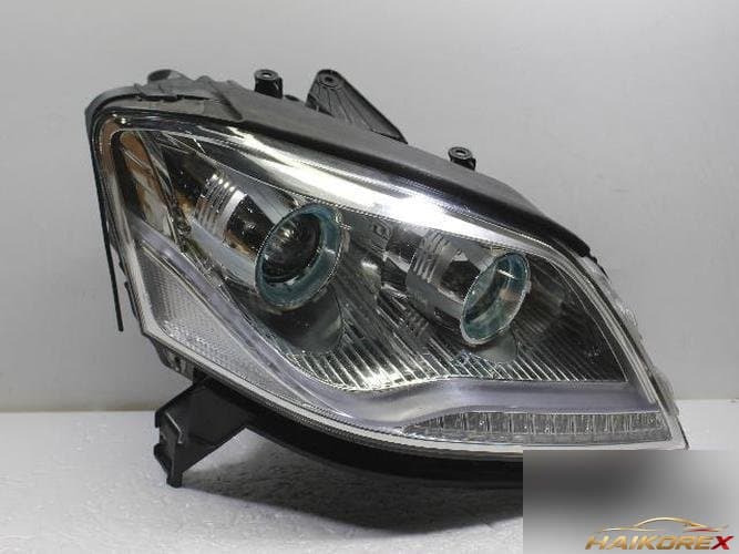KG Mobility Chairman 2013 — фара головного света правая HID