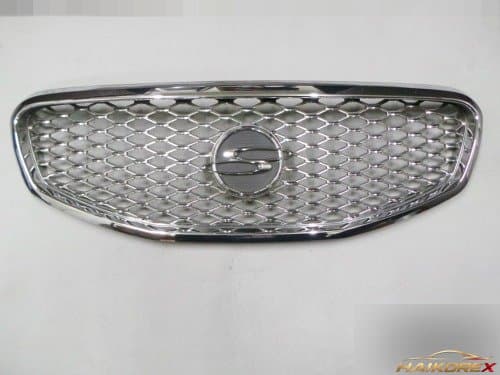 Решётка радиатора Korando C P7875134000 с молдингом и эмблемой