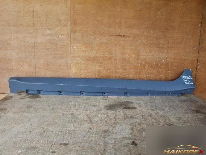 Jaguar XJ 2011 — подножка левая AW93-F10609-B