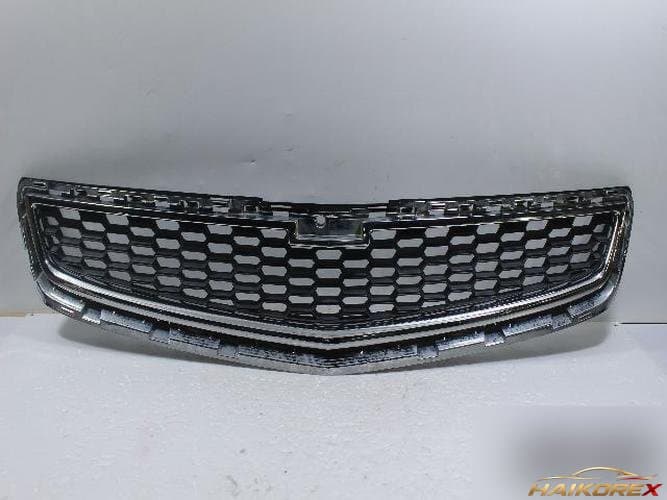 Chevrolet Malibu 2012 — решётка радиатора
